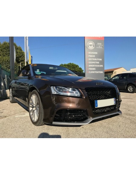 RS5 stiliaus priekinės grotelės skirtos Audi A5 (2008-2011), juodos blizgios
