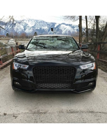 RS stiliaus priekinės grotelės skirtos Audi A5 8T (2012-2015), juodos blizgios